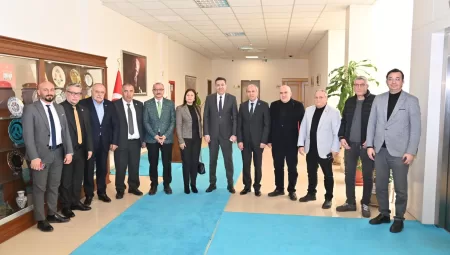 AGF ve BİK Genel Kurul Üyeleri, OKÜ Rektörü Prof. Dr. Turgay Uzun’u Ziyaret Etti